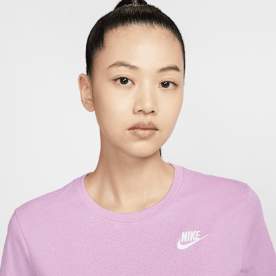 Nike Sportswear Club Essentials Women's T-Shirt