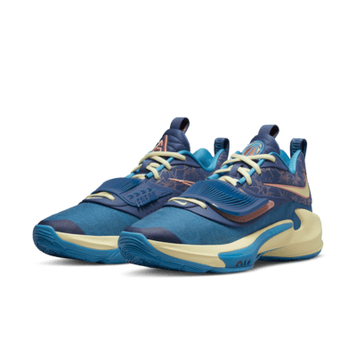 Freak 3 Basketball Shoes. Nike AU