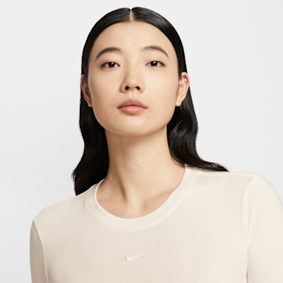Nike Sportswear Chill Knit Women's Slim Long-Sleeve Cropped Top