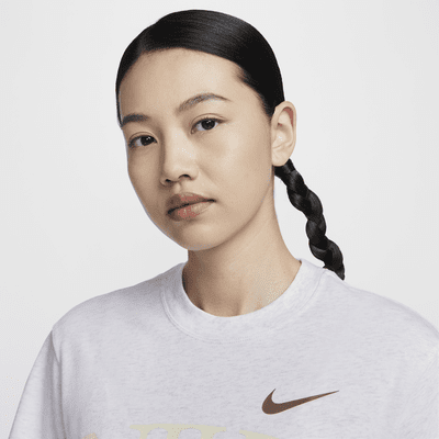 เสื้อยืดผู้หญิง Nike Sportswear Classic