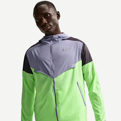 Nike Impossibly Light Windrunner