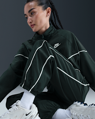 Nike Sportswear Windrunner