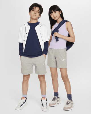 Nike Sportswear Club