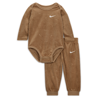 Nike Baby Essentials