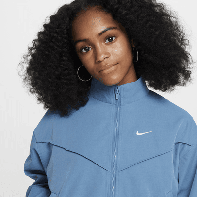 Chamarra ligera oversized para niña Nike Sportswear