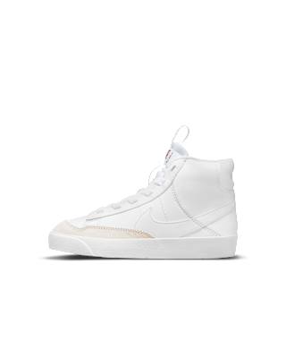 Nike Blazer Mid '77 SE Dance Younger Kids' Shoes. Nike IE