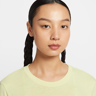 Nike Women's Long-Sleeve Running T-Shirt