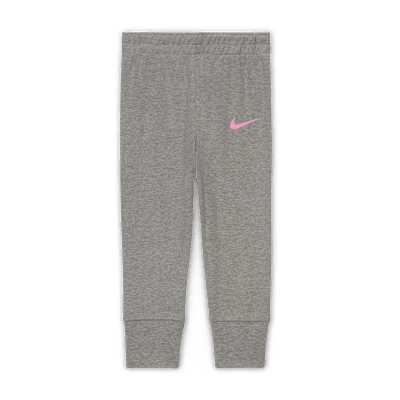 Nike Baby Essentials Conjunto de body y pants de 3 piezas para bebé (0 a 9 meses)