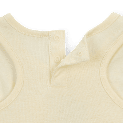 Nike Dri-FIT Sunny Swoosh Set aus Tanktop und Shorts (Babys, 12–24 M)