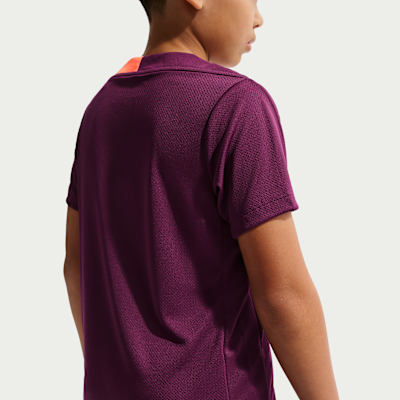 Nike Dri-FIT Strike Older Kids' Short-Sleeve Football Top
