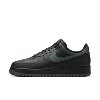 Calzado para hombre Nike Air Force 1 '07