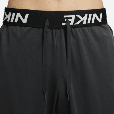 Nike Dri-FIT Totality Studio '72 男款 9" 無襯裡多功能短褲