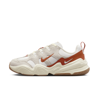 Buy Nike Women Peach Coloured Air Max Thea Sneakers - Casual Shoes for  Women 1902096 | Myntra