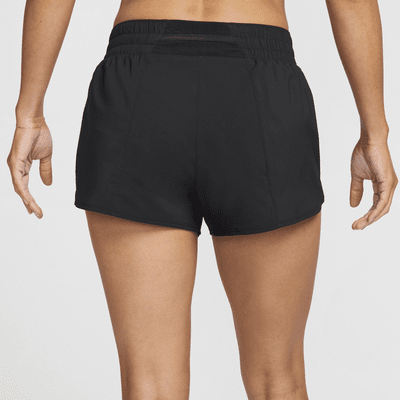 Nike One Dri-FIT damesshorts met halfhoge taille, graphic en binnenbroekje