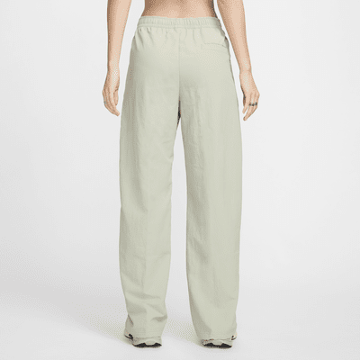 Pants de tiro medio con dobladillo abierto para mujer Nike Sportswear Everything Wovens