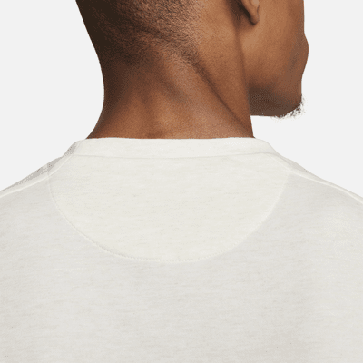 Nike Primary Men's Dri-FIT Short-Sleeve Versatile Top