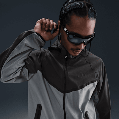 Giacca in tessuto Nike Tech – Uomo