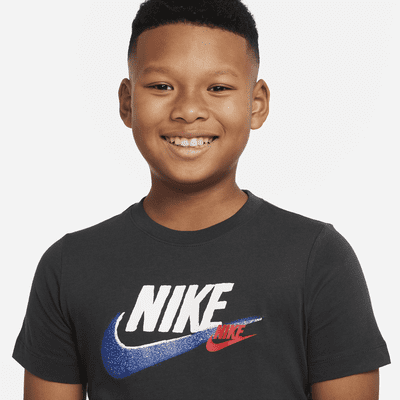 Nike Sportswear Standard Issue Older Kids' (Boys') T-shirt. Nike ZA