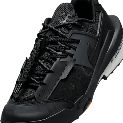 Nike Zegamadome x sacai Tenis para hombre