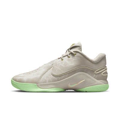LeBron XXII EP Basketball Shoes