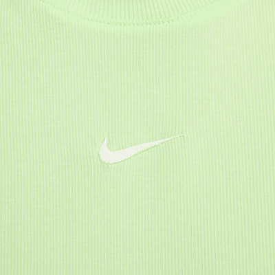 Nike Sportswear Chill Knit Women's Tight Cropped Mini-Rib Tank Top ...