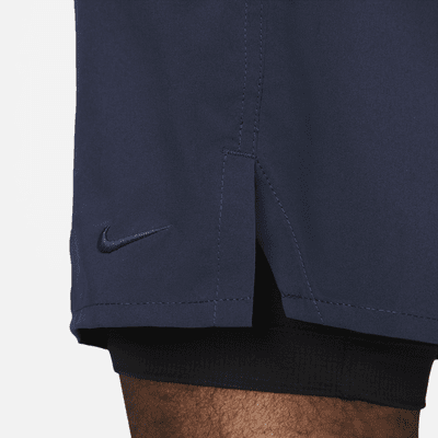 Shorts versátiles Dri-FIT de 18 cm 2 en 1 para hombre Nike Unlimited