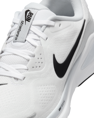 Nike Structure 26
