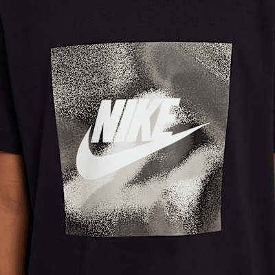 Nike Sportswear Older Kids' T-Shirt