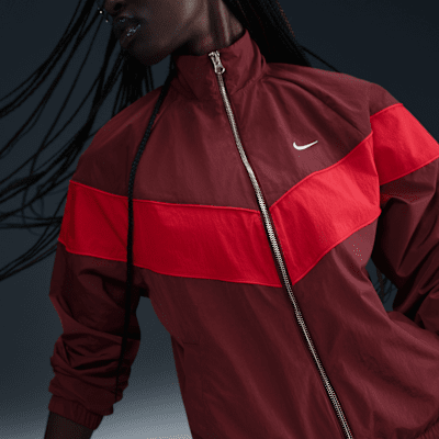 Chamarra de tejido Woven holgada de cierre completo con protección UV para mujer Nike Windrunner