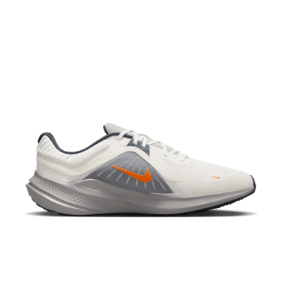 Tenis de correr en pavimento para hombre Nike Quest 5