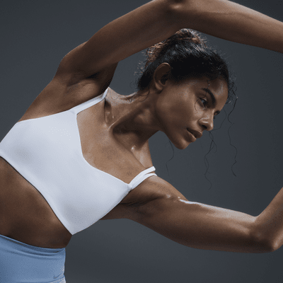 Bra deportivo de baja sujeción con almohadilla para mujer Nike Zenvy Strappy