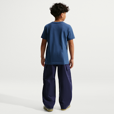 Playera para niños talla grande Nike Sportswear