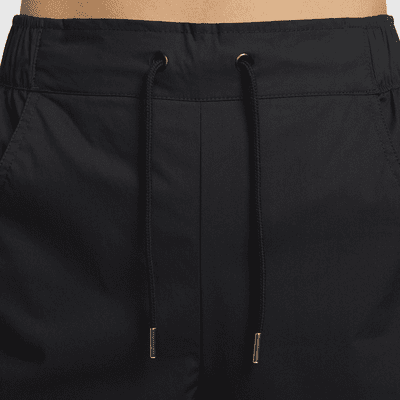 Nike Sportswear Essential Women's Woven High-Waisted Trousers