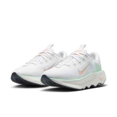 Tenis de caminata para mujer Nike Motiva