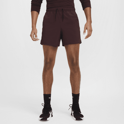 Shorts versátiles sin forro Dri-FIT de 13 cm para hombre Nike Unlimited