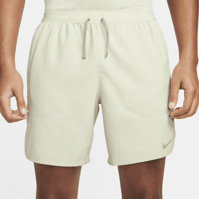 Shorts de running 2 en 1 Dri-FIT de 18 cm para hombre Nike Stride