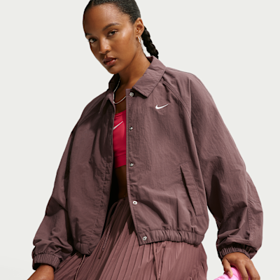 Chamarra de coach oversized para mujer Nike Sportswear