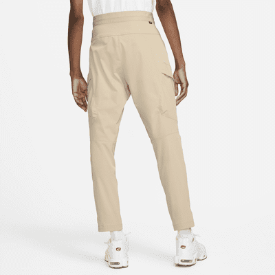 Sportswear Tech Essentials Woven Cargo Pants. Nike.com