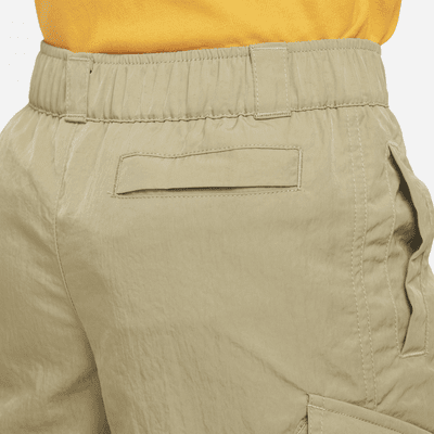 Nike Outdoor Play Older Kids' Woven Cargo Shorts. Nike IL