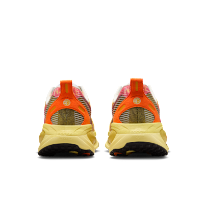 Nike Vomero 18 SE Men's Road Running Shoes