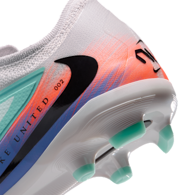 Nike United Jr. Phantom 6 Low Pro Fußballschuh für verschiedene Böden (ältere Kinder)