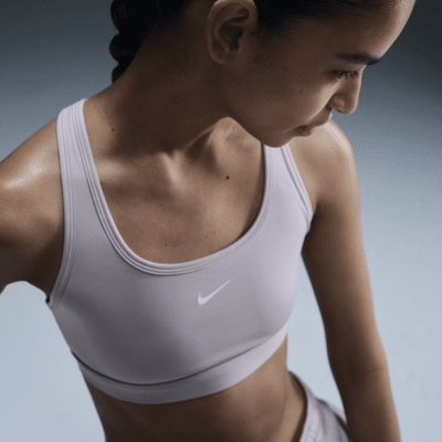 Bra deportivo sin almohadillas para mujer Nike Swoosh Light Support