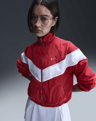 Женская куртка Nike Windrunner Loose UV Woven Full-Zip для бега