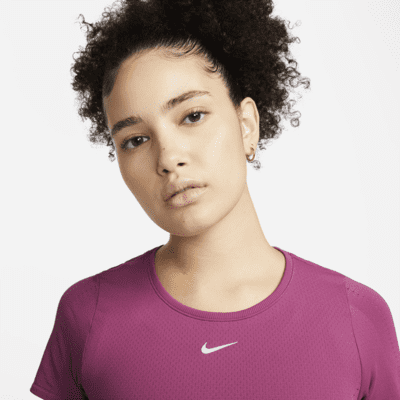 Nike Dri-FIT ADV Aura Women's Slim-Fit Short-Sleeve Top