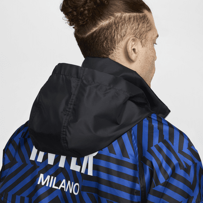 Męska kurtka piłkarska typu anorak Nike Inter Mediolan Windrunner (wersja domowa)