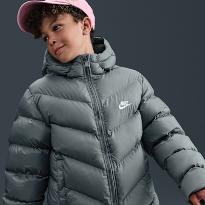 Nike Sportswear All Day Play Older Kids' Therma-FIT Loose-Fit Puffer Jacket