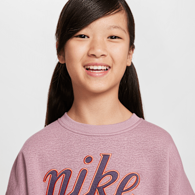 Nike Sportswear Club Fleece Girls' Boxy Crew-Neck Sweatshirt