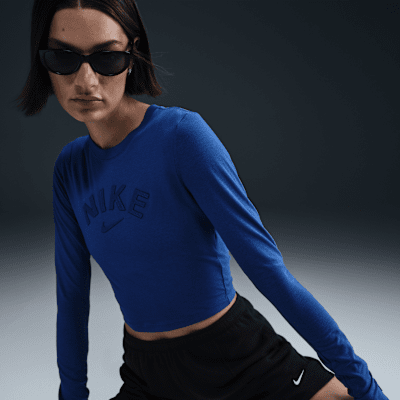 Playera slim cropped para mujer Nike Sportswear Chill Knit