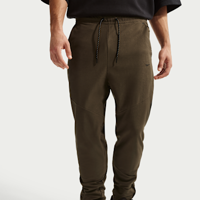 Pants de tejido Knit Dri-FIT Shori para hombre Nike Tech