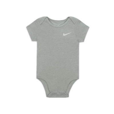 Nike Mini Me Baby (0-9m) 3-pack Bodysuits. Nike.com